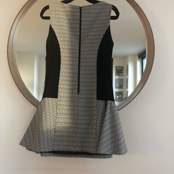 Alice and Olivia fit and flare dress - Picture 6 of 7